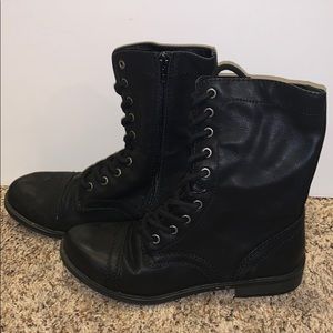 Women’s Size 8 Combat Boots
